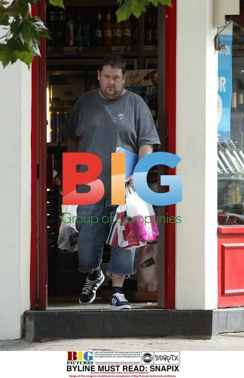 Johnny Vagas Pictured With Friends in London