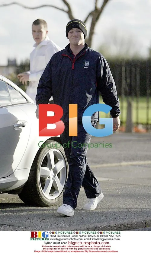 Wayne Rooney Visits Coleen at Her Parents' House
