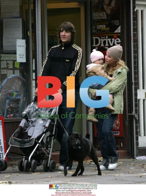 Gail Porter-Hipgrave and Family Stroll