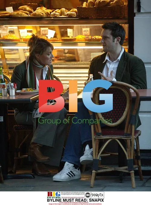 Sarah Parish and Boyfriend Out in Marylebone