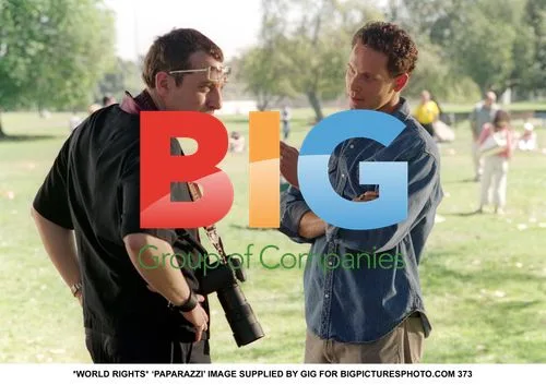 Production still of Cole Hauser in Paparazzi