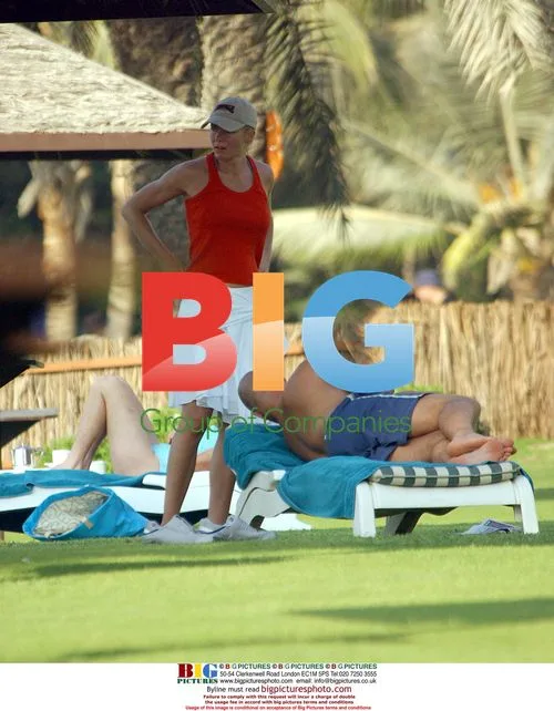 Nell McAndrew and Partner on Holiday in Dubai