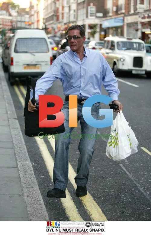 Dale Winton Shopping in London