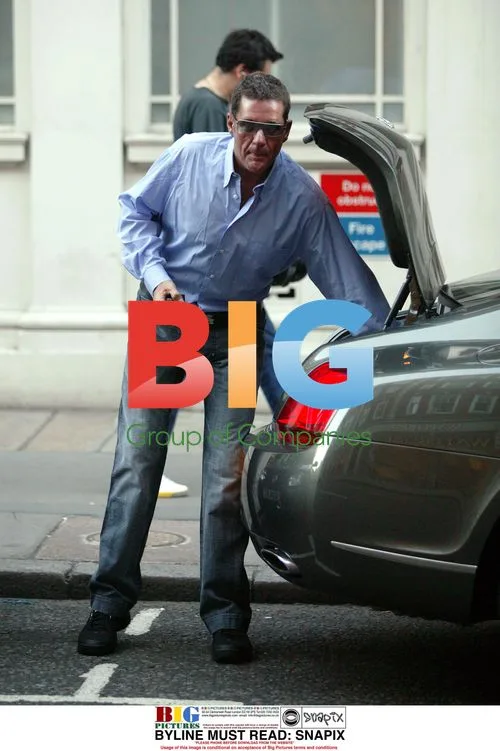 Dale Winton Shopping in Waitrose