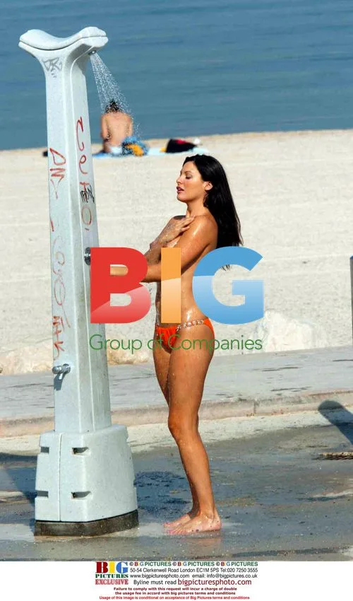 Model Cathrine McQueen in the South of France