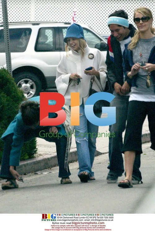 Nicole Richie Out Shopping in West Hollywood