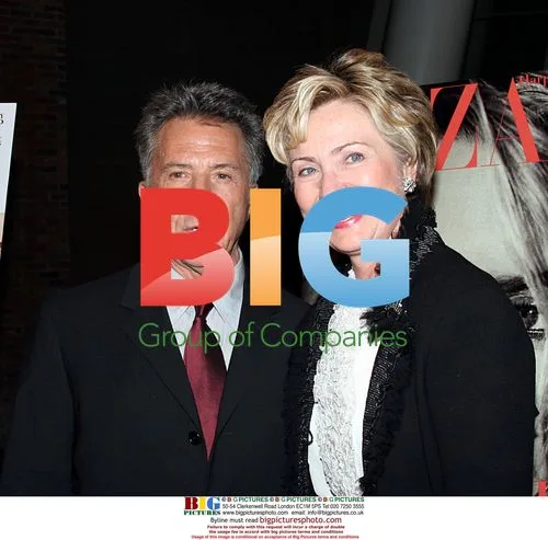 Dustin Hoffman & Hillary Rodham Clinton at "Finding Neverland" Premiere