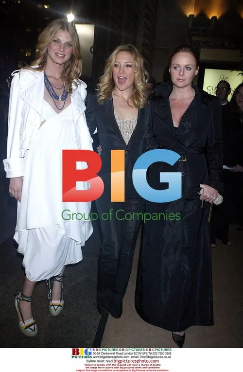Angela Lindvall, Kate Hudson & Stella McCartney at Fashion Group International Gala