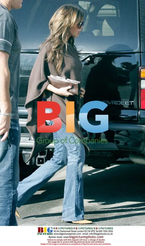 Victoria Beckham Leaving Studio