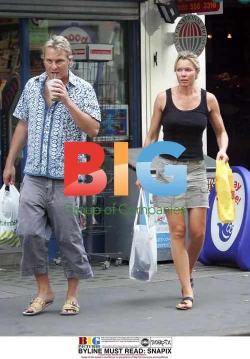 Model Nell McAndrew and Boyfriend Shopping Trip