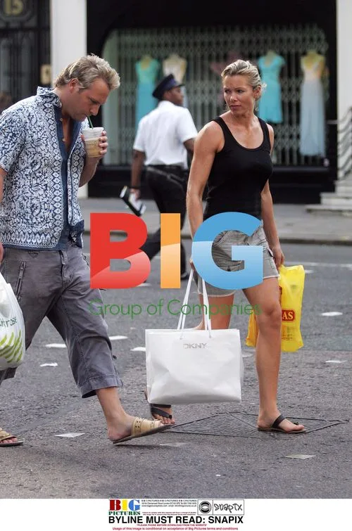 Nell McAndrew and Paul Hardcastle Shopping