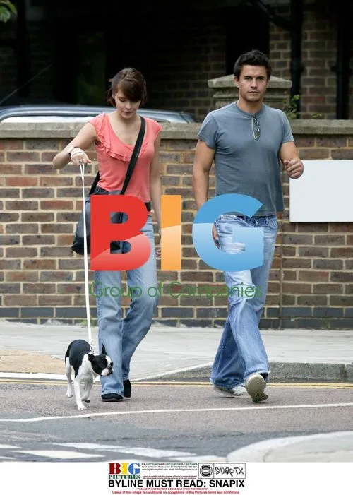 Jeremy Edwards with new girlfriend and dog