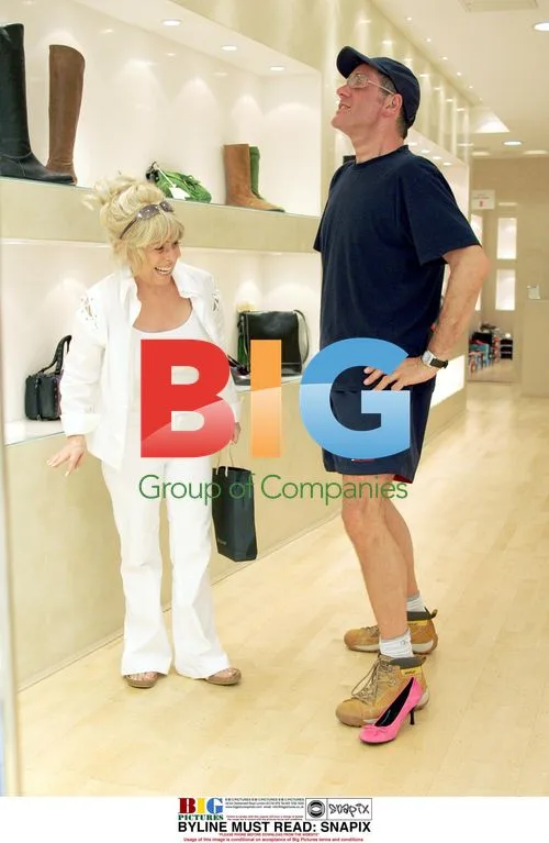 Barbara Windsor Out Shopping with Friends