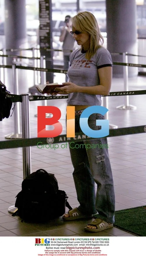 Helen Hunt and Family at LAX