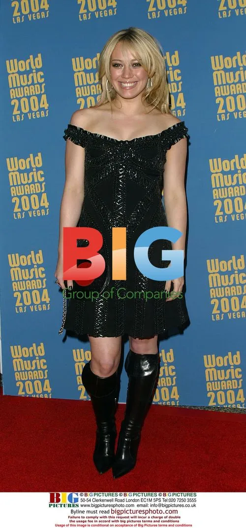 Hilary Duff at 2004 World Music Awards