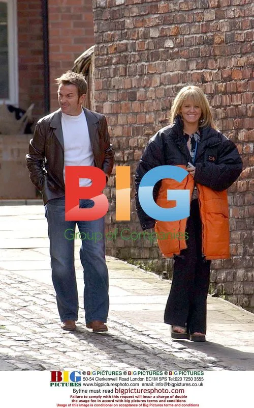 Bradley Walsh and Sally Lindsay on Coronation Street Set