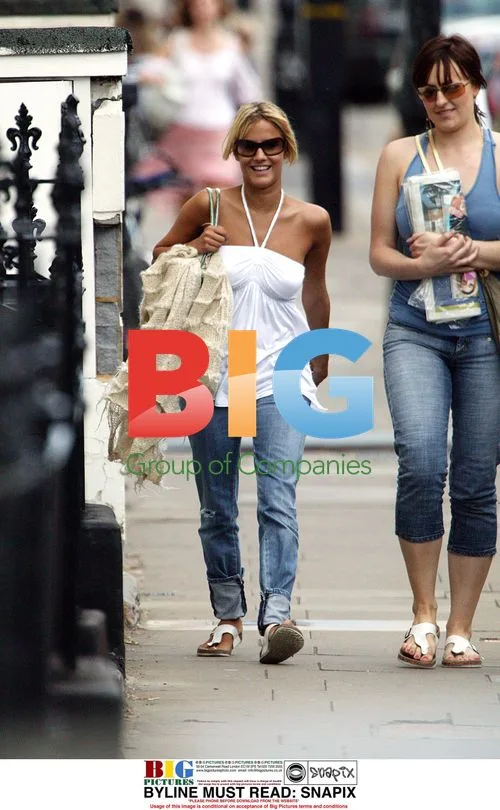 Davinia Murphy strolls with friend