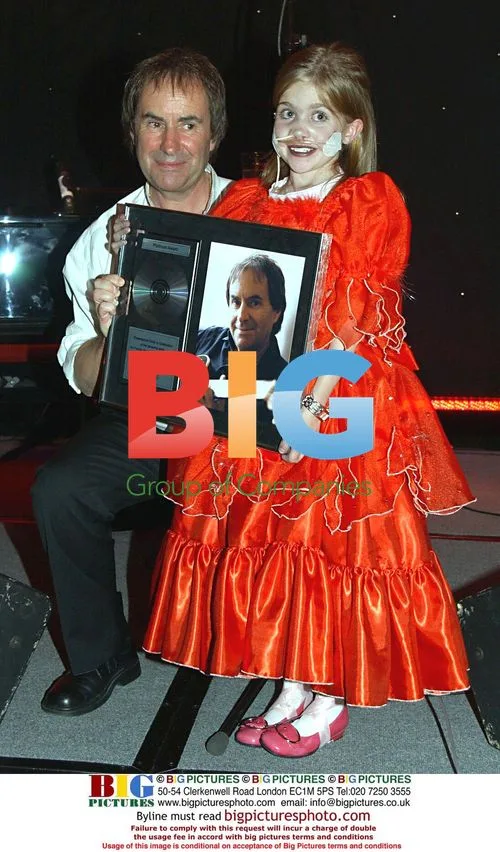 Chris De Burh Sings for Kirsty Howard's Birthday