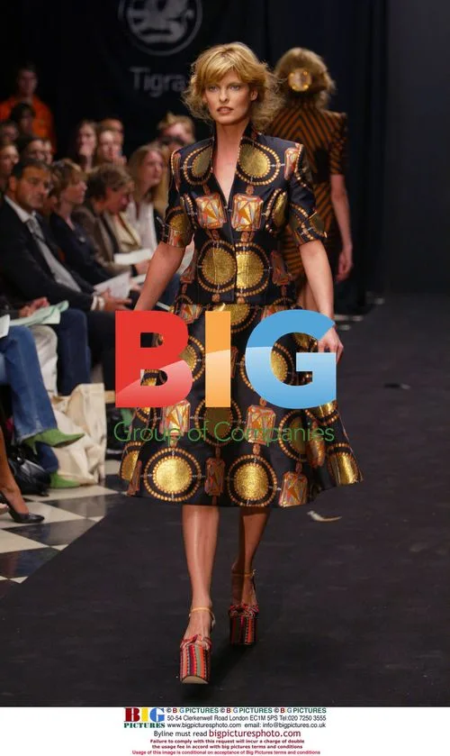 Linda Evangelista at Giles Fashion Show