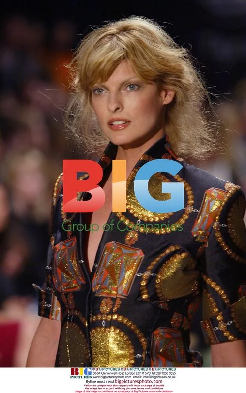 Linda Evangelista at Giles Fashion Show