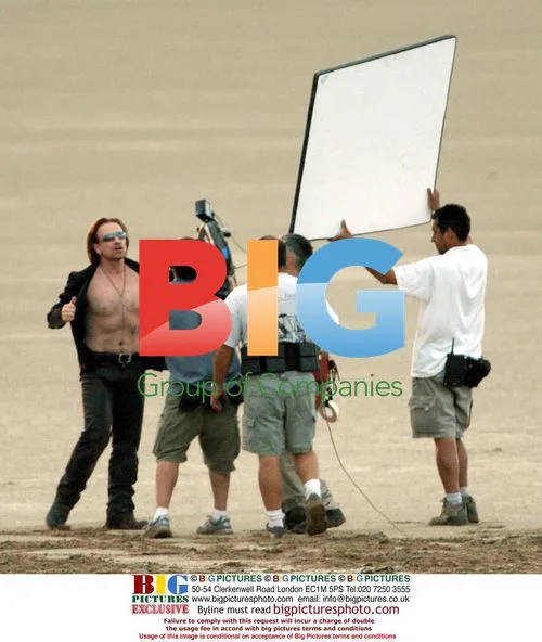 U2 filming 'Vertigo' video in Spain