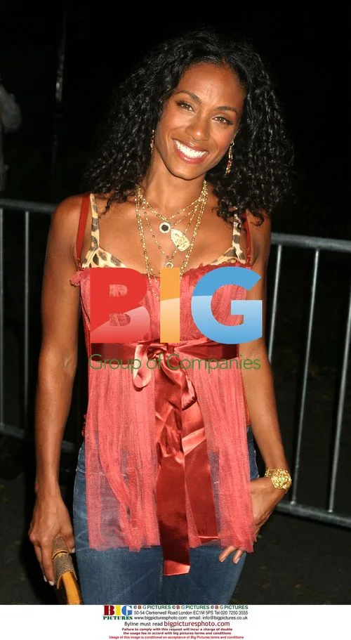 Jada Pinkett Smith at 'Shark Tale' Premiere