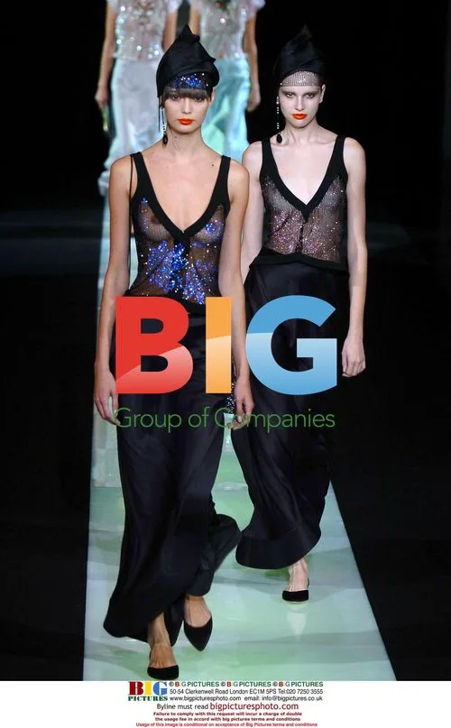Armani Womanswear Spring 2005 Runway
