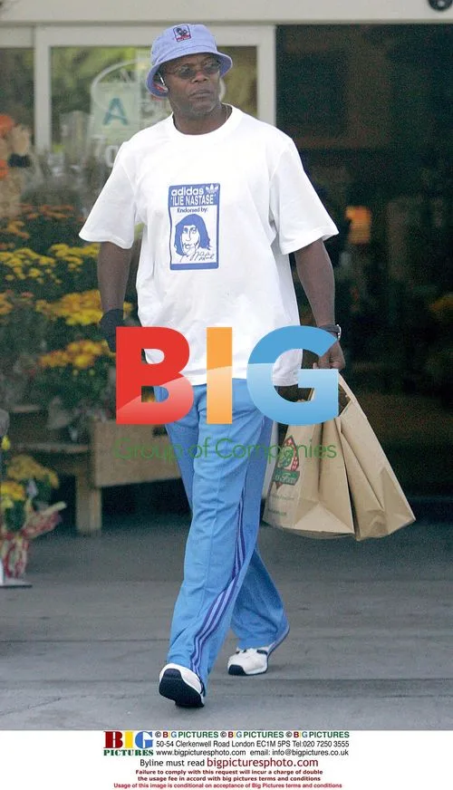 Samuel L. Jackson grocery shopping