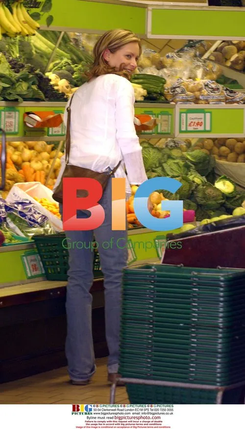 Tracey Shaw Out Shopping with Baby