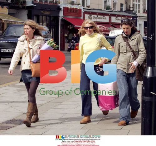 Jules Oliver Shopping in Primrose Hill