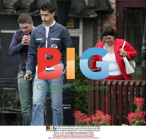 Cristiano Ronaldo Leaves Lunch with Family