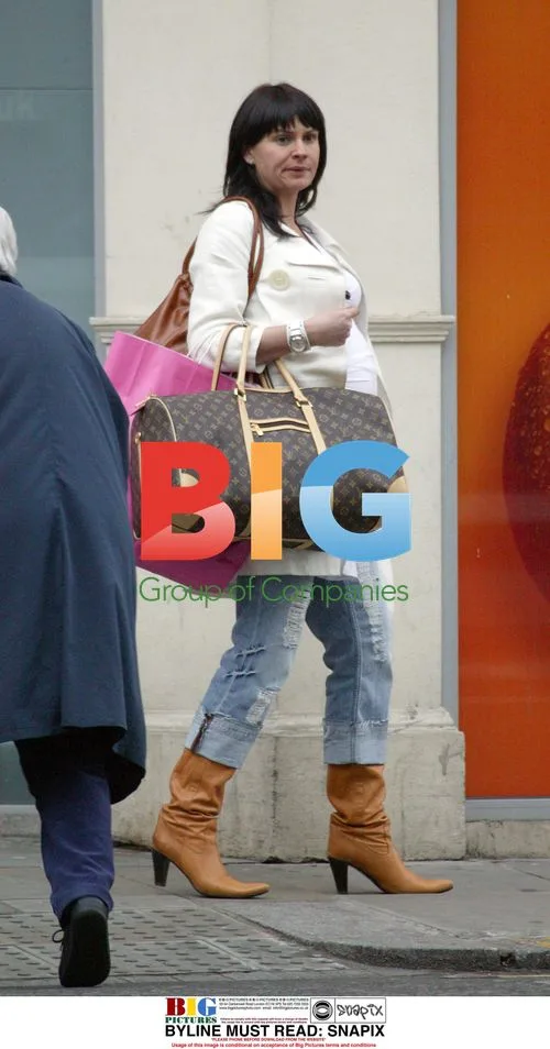 Pregnant 'Emmerdale' Actress Lucy Pargeter Shopping