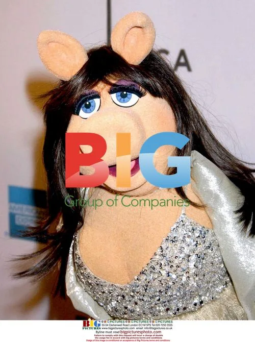 Miss Piggy at Muppets' Wizard of Oz Premiere