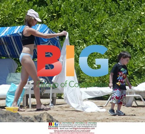 Calista Flockhart's Family Vacation in Hawaii