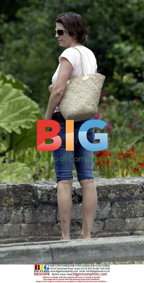 Jude Law Takes Kids to Wildlife Park After Split