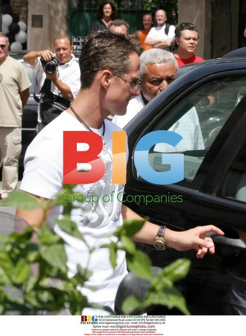 Michael Schumacher Shopping in St Tropez