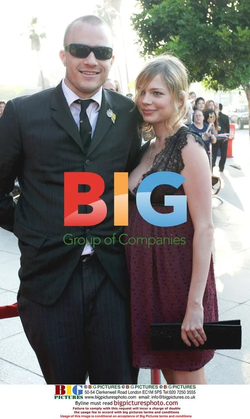 Heath Ledger and Michelle Williams at "The Brothers Grimm" premiere