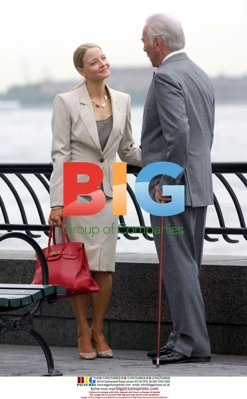 Jodie Foster and Christopher Plummer on 'Inside Man' set