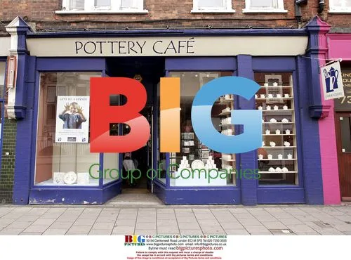 Nastasha Kaplinsky Painting at Pottery Cafe