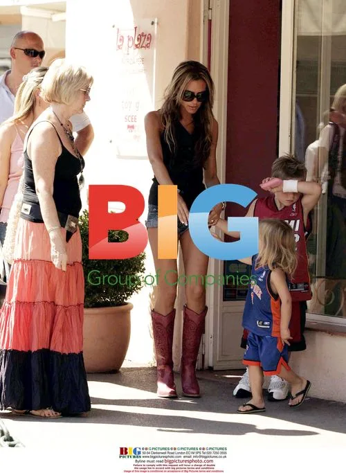 Victoria Beckham and sons shopping in St. Tropez