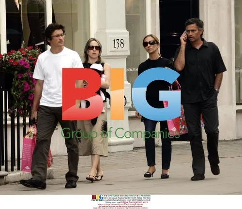 Jose Mourinho and Family Shopping
