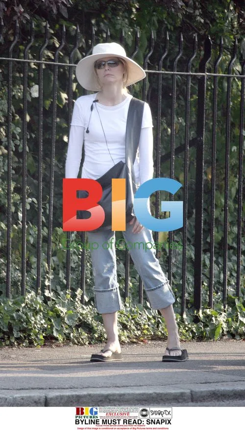 Michelle Pfieffer at London Zoo