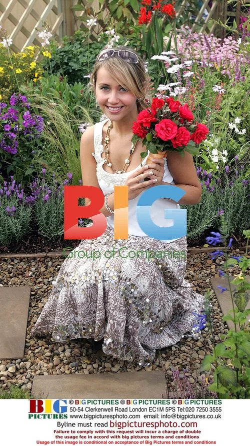 Coronation Street stars at Flower Show