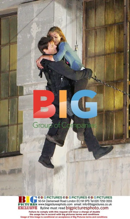 Tom Cruise and Keri Russel Film 'Mission Impossible 3'