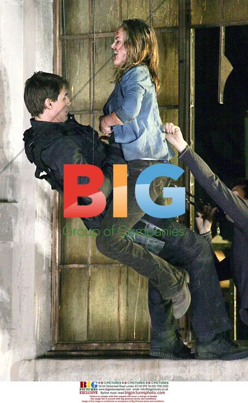 Tom Cruise, Keri Russel Filming MI3 Stunt