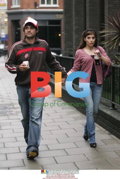 Brittany Murphy and Santiago Cabrera on Set