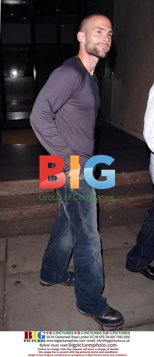 Seann William Scott outside London hotel