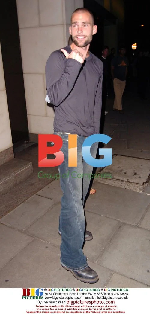Seann William Scott outside London hotel
