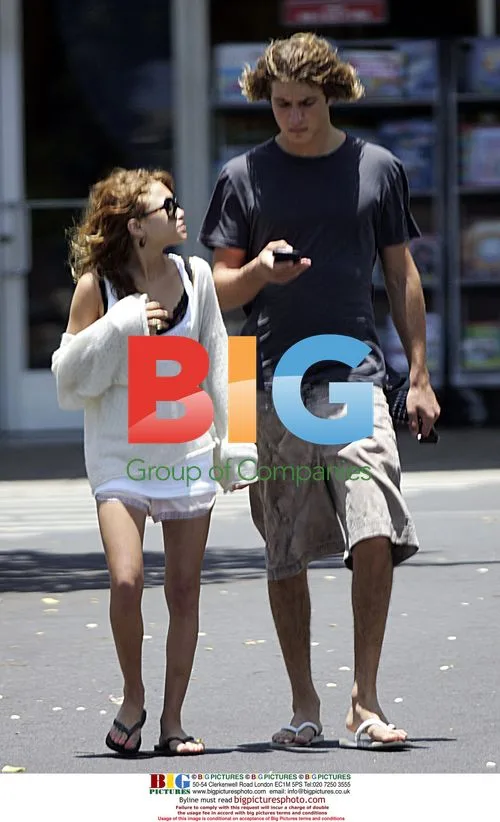 Mary-Kate Olsen and Stavros Niarchos in Maui