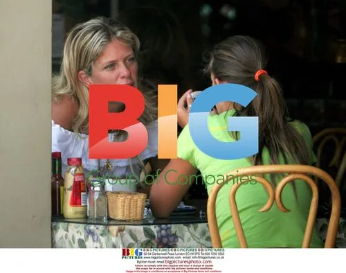 Rachel Hunter & Daughter Renee Lunch in Beverly Hills